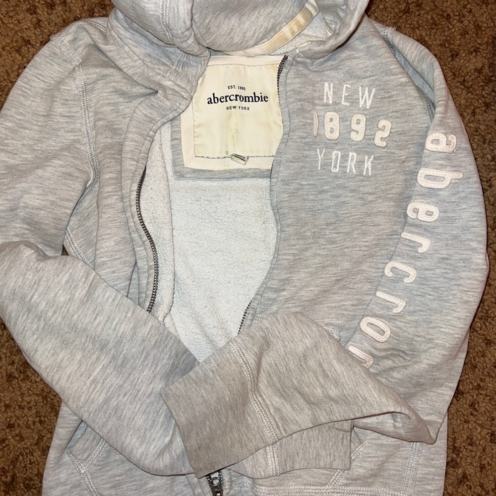 Abercrombie & fitch sweater